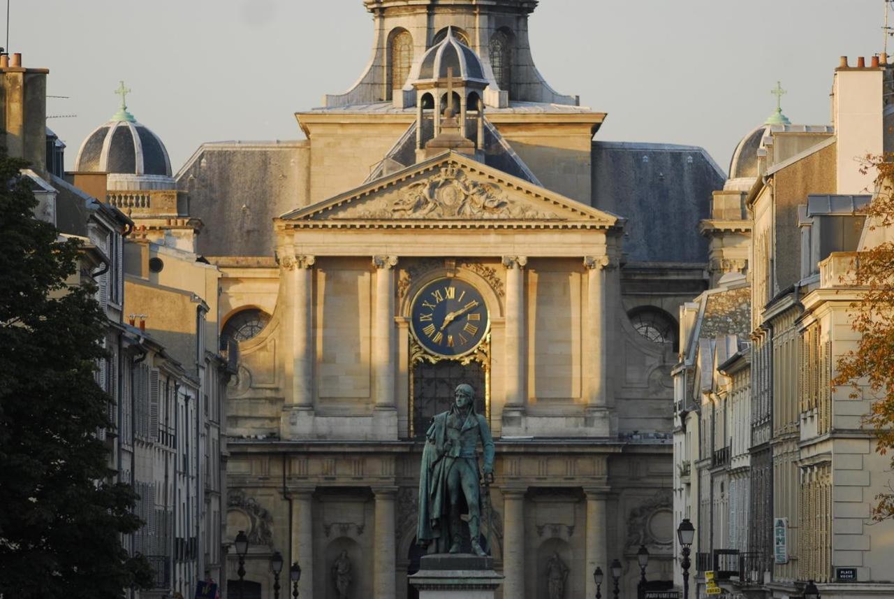 Place Hoche Apartment Versailles Exterior photo